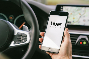 ԱՄՆ-ում Uber-ը 1 մլն դոլարի չափով փոխհատուցում վճարի կույր կնոջը, որին 14 վարորդներ հրաժարվել են սպասարկել