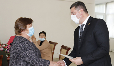 Երկարամյա աշխատանքի համար խրախուսվել է 13 մանկավարժ