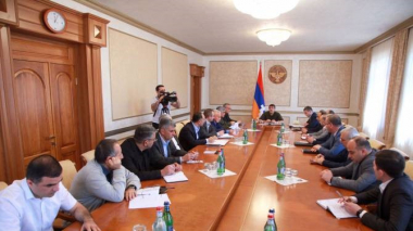 Մշակվում է պատերազմի հետևանքով վնաս կրած անձանց աջակցության ծրագիր. Արցախի նախագահը խորհրդակցություն է հրավիրել