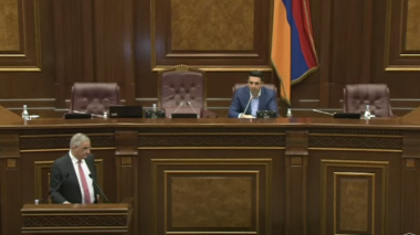 Փոխվարչապետն ԱԺ-ում ներկայացրել է Արցախի աջակցության ծրագրերը