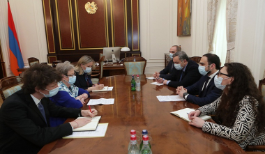 Տիգրան Ավինյանը Հայաստանում ԵՄ դեսպանի հետ հանդիպմանն անդրադարձել է հանրային կառավարման ոլորտի բարեփոխումներին