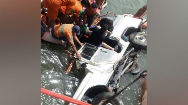 Հնդկաստանում ինը մարդ Է զոհվել ավտոմոբիլը Գանգես գետն ընկնելու հետեւանքով