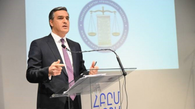 Ազատ մամուլ ունենալը կարևորագույն ձեռքբերում է. Արման Թաթոյանը շնորհավորել է Մամուլի ազատության օրվա առիթով