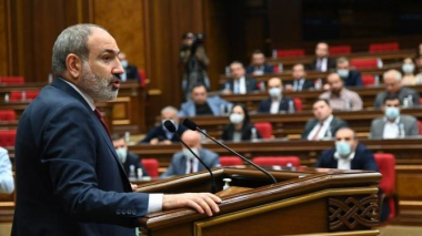 Լայնածավալ պատվաստումներ սկսելու հնարավորություն կա. Փաշինյանը պատգամավորներին կոչ արեց պատվաստվել