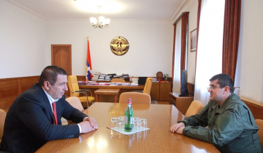 Արայիկ Հարությունյանն ընդունել է Գագիկ Ծառուկյանին