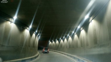 Արտաքին լուսավորության նոր ցանց է տեղադրվել Աբովյան պուրակից դեպի Մյասնիկյան պողոտա տանող թունելում