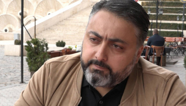 Այսուհետ ընդամենը մի քանի գործողություն ձեր հեռախոսով , և դուք կհայտնվեք Արամ Խաչատրյան համերգասրահում. Վիկտոր  Մնացականյան 