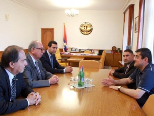 Արցախի նախագահն ընդունել է Ամերիկայի Հայ Ավետարանչական ընկերակցության գործադիր տնօրեն Զավեն Խանջյանին