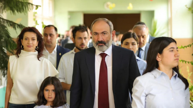 Աննա Հակոբյանը ամուսնու՝ Նիկոլ Փաշինյանի  և երեխանների հետ  կատարել է իր  ընտրությունը. լուսանկարներ