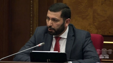  Նորամարգ համայքում ձերբակալվեց շուրջ 36 հոգու ընտրակաշառք բաժանած «Պատիվ ունեմի» ներկայացուցիչ. Ռուստամ Բաքոյան 