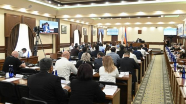 Մեկնարկել է Երևանի ավագանու նիստը․ կքննարկվի Հրանտ Վարդանյանի անվամբ փողոց անվանակոչելու հարցը. ՈՒՂԻՂ