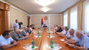 Արայիկ Հարությունյանը Շուշիի տեխնոլոգիական համալսարանի հոգաբարձուների խորհրդի նիստ է հրավիրել