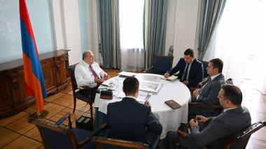 Արմեն Սարգսյանն ու Հայկ Չոբանյանը քննարկել են գիտատեխնիկական ու տեխնոլոգիական ոլորտների զարգացման հեռանկարները