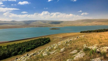 Ռոմանոս Պետրոսյանը հանձնարարականներ է տվել «Արփի լիճ» ազգային պարկում ապօրինի ծառահատումների առնչությամբ