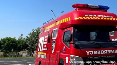 Փրկարարները ծառը հեռացրել են ճանապարհի երթևեկելի հատվածից