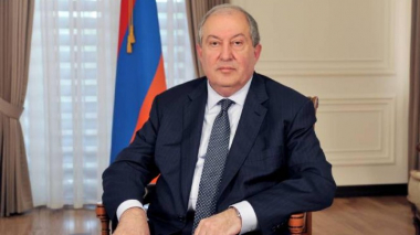 Յուրաքանչյուրիս պարտքն է հարգել Սահմանադրությունը՝ բարելավելով և կատարելագործելով այն. Արմեն Սարգսյանի ուղերձը