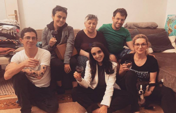 Հայաստանի ու Արցախի հայերով նշում ենք երեկվա հաղթանակս. Արոնյան