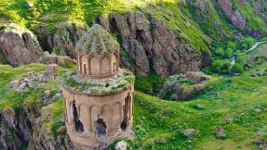 Ալիևը հրաման է ստորագրել` Քաշաթաղի և Քարվաճառի շրջանները մտցնելով «Արևելյան Զանգեզուրի» տնտեսական շրջանի մեջ. թուրքագետ