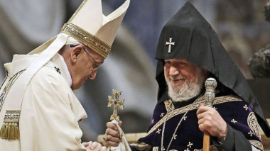 Ամենայն Հայոց Կաթողիկոսն ապաքինման մաղթանքներ է հղել Հռոմի Ֆրանցիսկոս Պապին