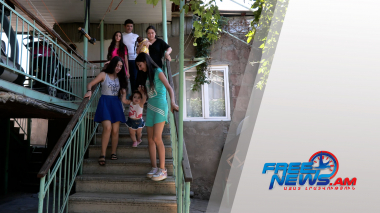 ՀՀ նախագահի հրամանագրով ծնողական փառքի մեդալով պարգևատրվել են 13 զավակ ունեցող Բեժանյանները