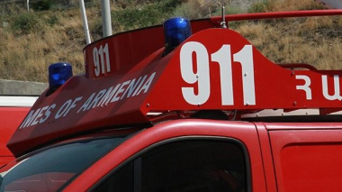 Ուժեղ քամու հետևանքով Երևանում վնասվել են տանիքների թիթեղներ, ծխատար և անձրևատար խողովակներ