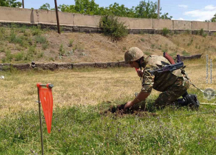 Ինժեներասակրավորային ստորաբաժանումների զինծառայողների հետ անցկացվել են մասնագիտական պարապմունքներ