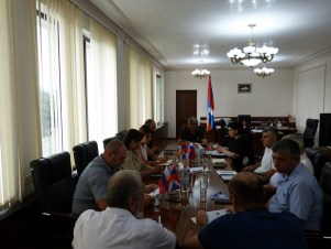 Վիտալի Բալասանյանն անց է կացրել աշխատանքային խորհրդակցություն