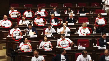 Գոնե շապիկների վրա լիներ ոչ թե արդեն փաստացի ամբաստանյալների նկարները , այլ 44-օրյա պատերազմում մեր անմահացած հերոսների նկարները