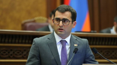 Դուք պաշտպանության նախարար էիք, երբ Ադրբեջանը զինվում էր ամենաժամանակակից սպառազինությամբ․ Հակոբ Արշակյանը՝ Սեյրան Օհանյանին