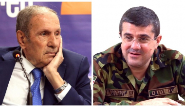 Լևոն Տեր-Պետրոսյանն իր առանձնատանը հյուրընկալել է Արցախի նախագահ Արայիկ Հարությունյանին