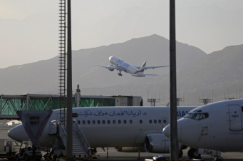 Քաբուլի միջազգային օդանավակայանում արգելվել են թռիչքները՝ բացառությամբ ռազմական օդանավերի