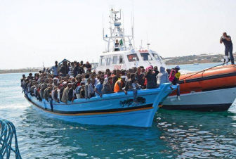 Ատլանտյան օվկիանոսում նավի վրա սովից ու ծարավից շուրջ 50 ներգաղթյալ է մահացել