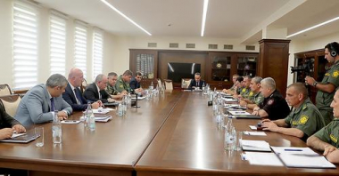 Արշակ Կարապետյանի գլխավորությամբ քննարկվել է եռամսյա հավաքների մեկնարկը