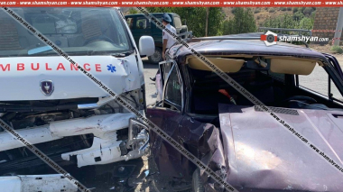 Վայոց Ձորի մարզում բախվել են «Եղեգնաձոր» ԲԿ-ի շտապօգնության մեքենան ու «06»-ը. կան վիրավորներ