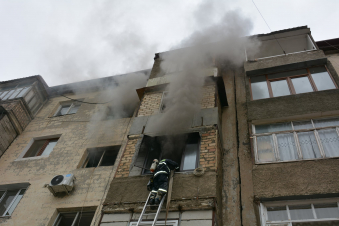  Ստեփանակերտի բազմաբնակարան շենքի բնակելի տներից մեկում հրդեհ է բռնկվել