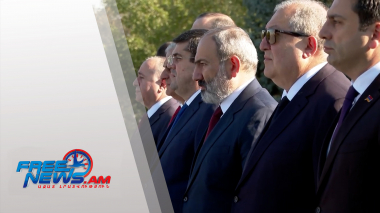 Հայաստանի Անկախության կապակցությամբ հարգանքի տուրք՝ զոհված հայորդիների հիշատակին. լուսանկարներ, տեսահոլովակ