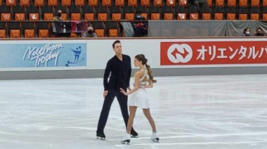 Գերմանիայում գեղասահքի մրցաշարում ՀՀ-ն ներկայացնող Թինա Կարապետյան-Սիմոն Պրուլքս Սենեկալ զույգը զբաղեցրել է 3-րդ հորիզոնականը