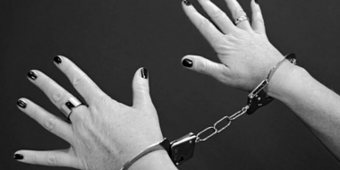 Սանկտ Պետերբուրգում ձերբակալվել է դստերը գետը գցած կինը