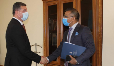 Գնել Սանոսյանը Հնդկաստանի դեսպանի հետ քննարկել է Հյուսիս-հարավ ծրագրի շրջանակներում համագործակցության հնարավորությունները