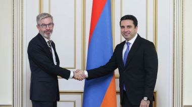 ԱԺ նախագահ Ալեն Սիմոնյանն ընդունել է ՀՀ-ում Շվեդիայի դեսպանին