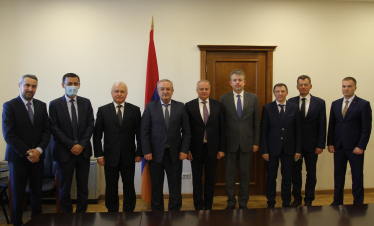 Հայկական կողմը կարևորում է ՀՀ-ում ռուսերենի զարգացման հարցը. Դումանյանն ընդունել է Մասլովի ղեկավարած պատվիրակությանը