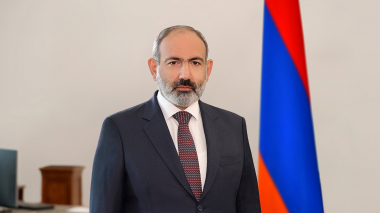Վարչապետն այցելել է Վանո Սիրադեղյանի ընտանիքին