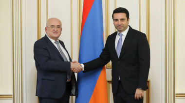 ԱԺ նախագահ Ալեն Սիմոնյանն ընդունել է Վրաստանի սահմանադրական դատարանի նախագահ Մերաբ Տուրավայի գլխավորած պատվիրակությանը