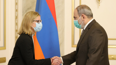 Կրթություն, ենթակառուցվածքներ, կառավարում.  Վարչապետը ՀԲ փոխնախագահի հետ քննարկել է գործընկերության առաջնահերթությունները