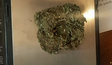 Թմրամիջոցի հայտնաբերում. Արտաշատի ոստիկանները մեկ օրում երկու դեպք են բացահայտել