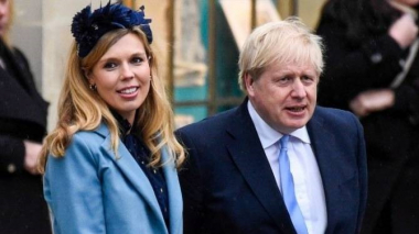 Ծնվել է Մեծ Բրիտանիայի վարչապետի յոթերորդ զավակը