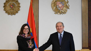 Արմեն Սարգսյանը Հայաստանում ՅՈՒՆԻՍԵՖ-ի ներկայացուցչի ուշադրությունն է հրավիրել սահմանամերձ բնակավայրերի երեխաների խնդիրներին