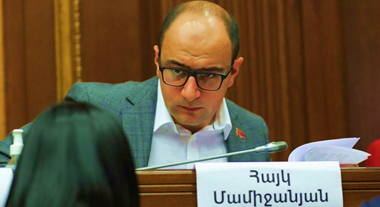 Երեկ Հայկ Մամիջանյանը թուրք և ադրբեջանցի պատգամավորների հետ ԵԽԽՎ-ում դեմ է քվեարկել հայանպաստ բանաձևին