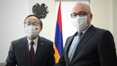 ԱԳՆ տեղակալը և ՀՀ -ում Չինաստանի դեսպանը քննարկել են փոխադարձ շփումների ակտիվացումը, տնտեսական ոլորտում համագործակցության խթանումը