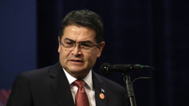 ԱՄՆ-ը Հոնդուրասից պահանջել Է նախկին նախագահ Էռնանդեսին ձերբակալել եւ արտահանձնել